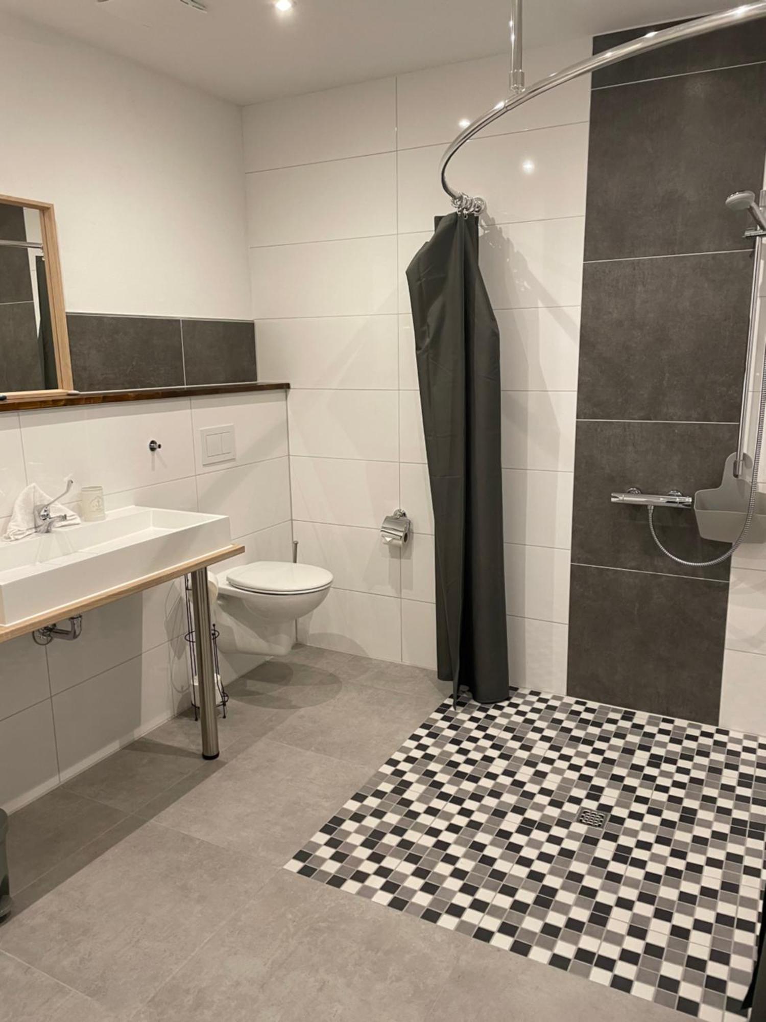 Hotel Alte Navigationsschule Rhauderfehn Εξωτερικό φωτογραφία